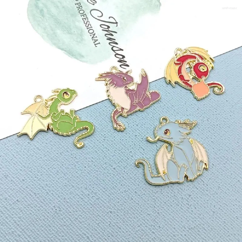 Charmes 10pcs / lot dessin animé dragon émail en alliage mignon accessoire de pendentif en alliage pour femmes