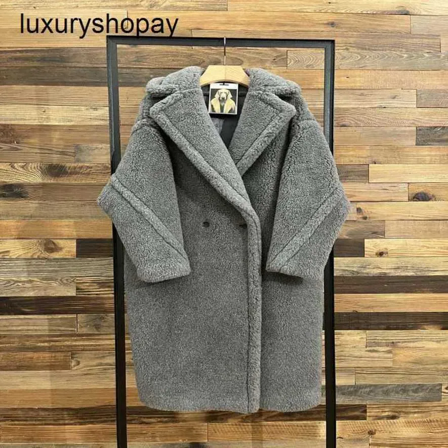 Maxmaras Coat Beatdy Bear Cabal de cachemira para mujer Wool Winter 2024 Nuevo estilo de estrella cielo profundo Partícula de piel gris Camel Fleece Medi 12mn