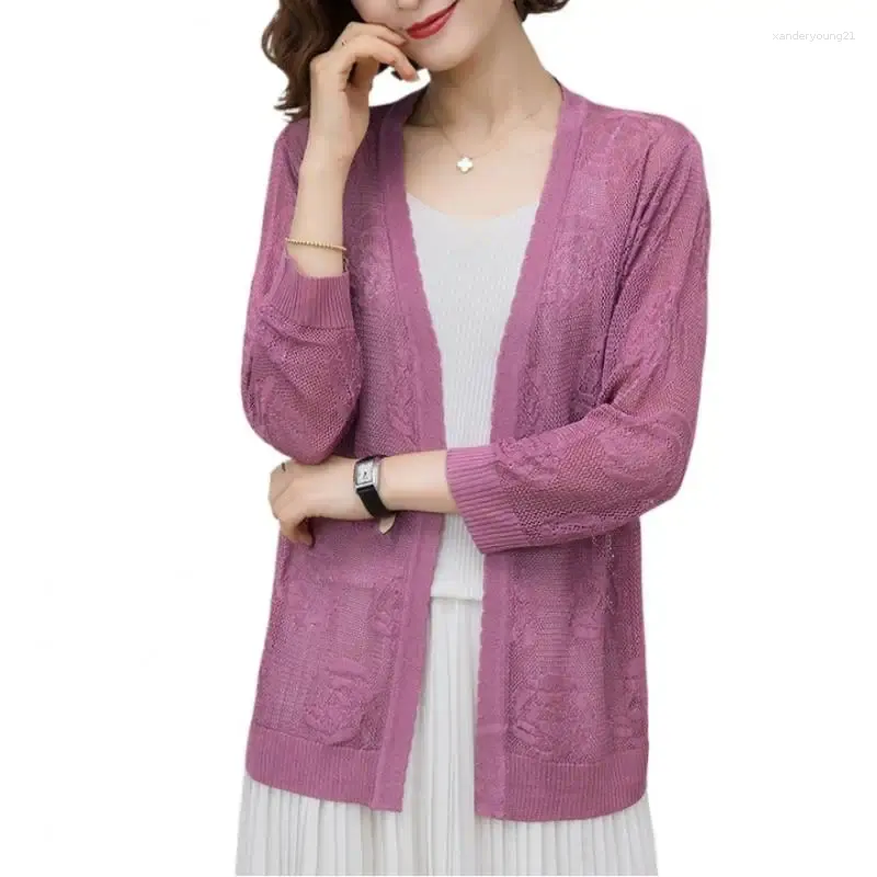 Kvinnors stickor Summer Women Hollow Out Knit Cardigans Jackor Elegant Lightweight Casual Sunscreen Thin Outwear Basic Jacquard Knitwear Tops