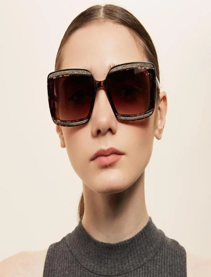 Óculos de sol Leixi Glitter Big Square for Women 5Colors Trendy Grande Tamanho do sol Caixa de óculos de óculos LX0693480987