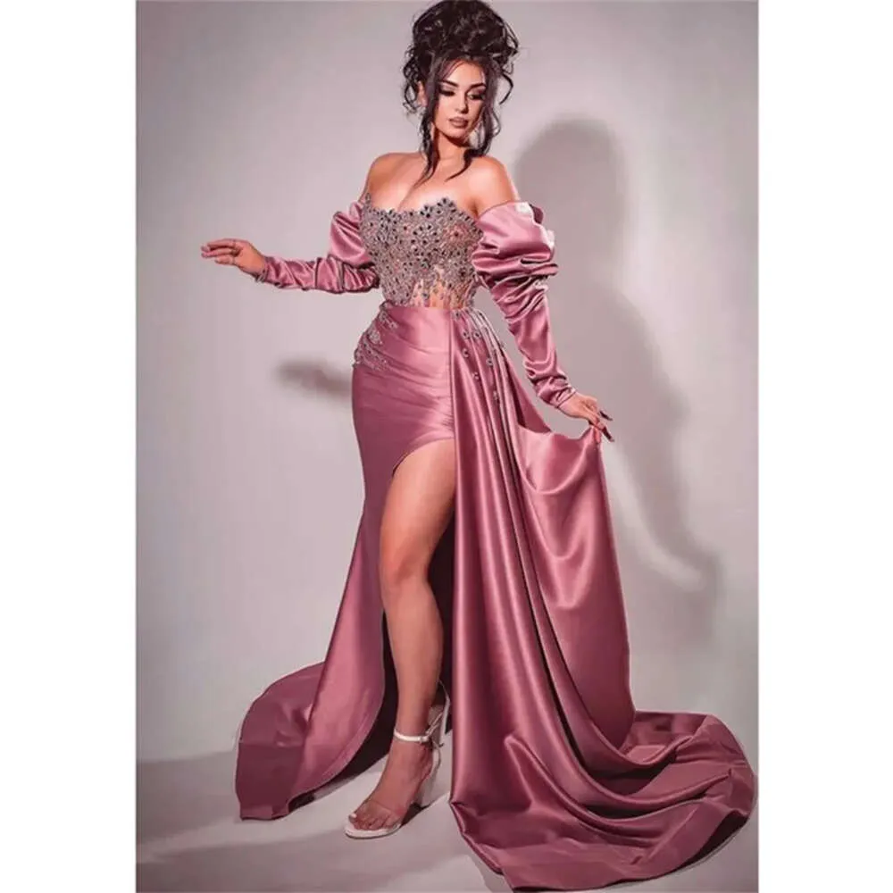 Side Prom Sexy jurken Slit met off -schouder lange mouwen Crystal kralen stoffige roze avondjurk voor vrouwen 2024 Verjaardagsfeestje Speciale OCN -jurk