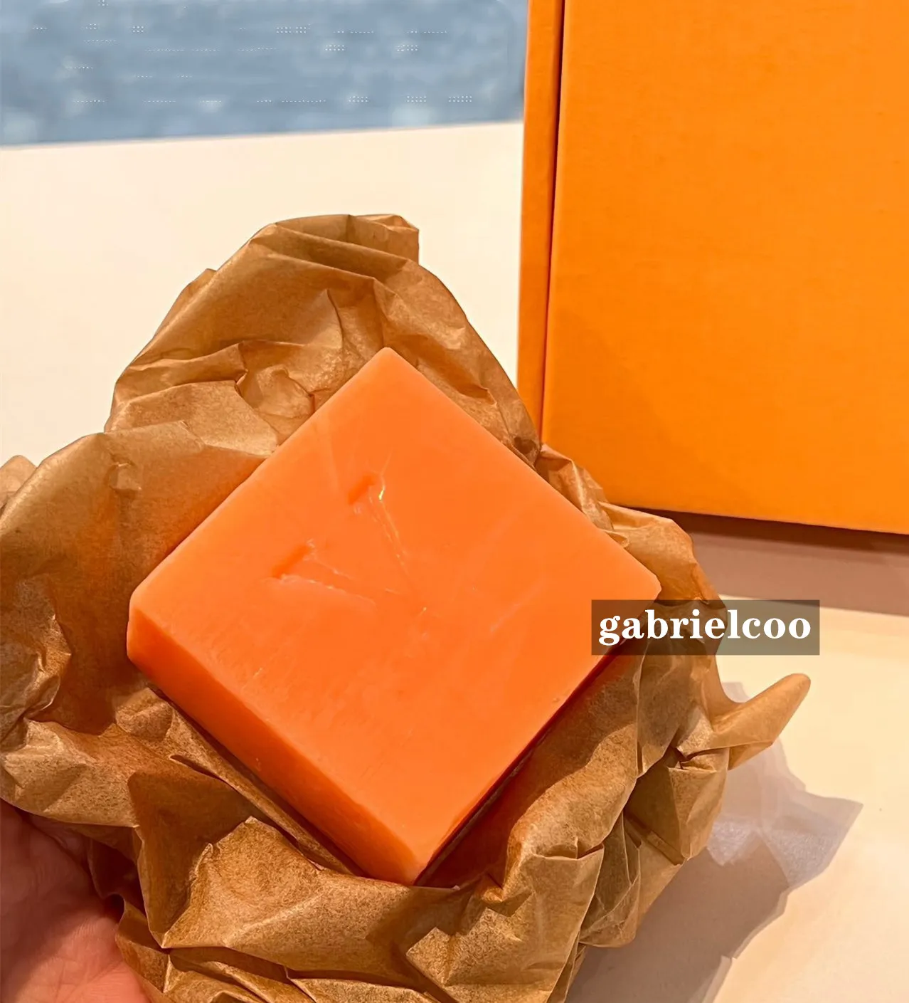 Designer Orange Square Bad Seife Handwaschseife Gesichtswaschseife Klassische Buchstaben Druck Parfümseife Rosenseife mit Geschenkbox