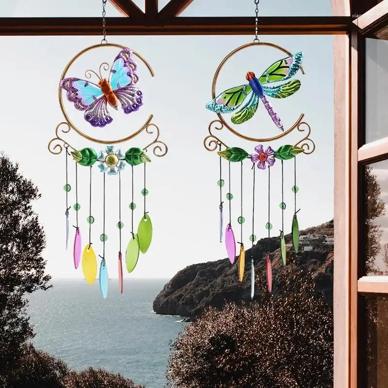 Figurine decorative in metallo Ornamento del vento Ornamento colorato Dragonfly Dragonfly Decor con ciondolo in vetro Hang per il cortile del giardino della finestra Decori