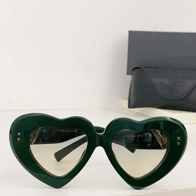 Okulary przeciwsłoneczne 2024 W kształcie serca dla kobiet retro marka projektantka kobiet Uv400 sprzedaż