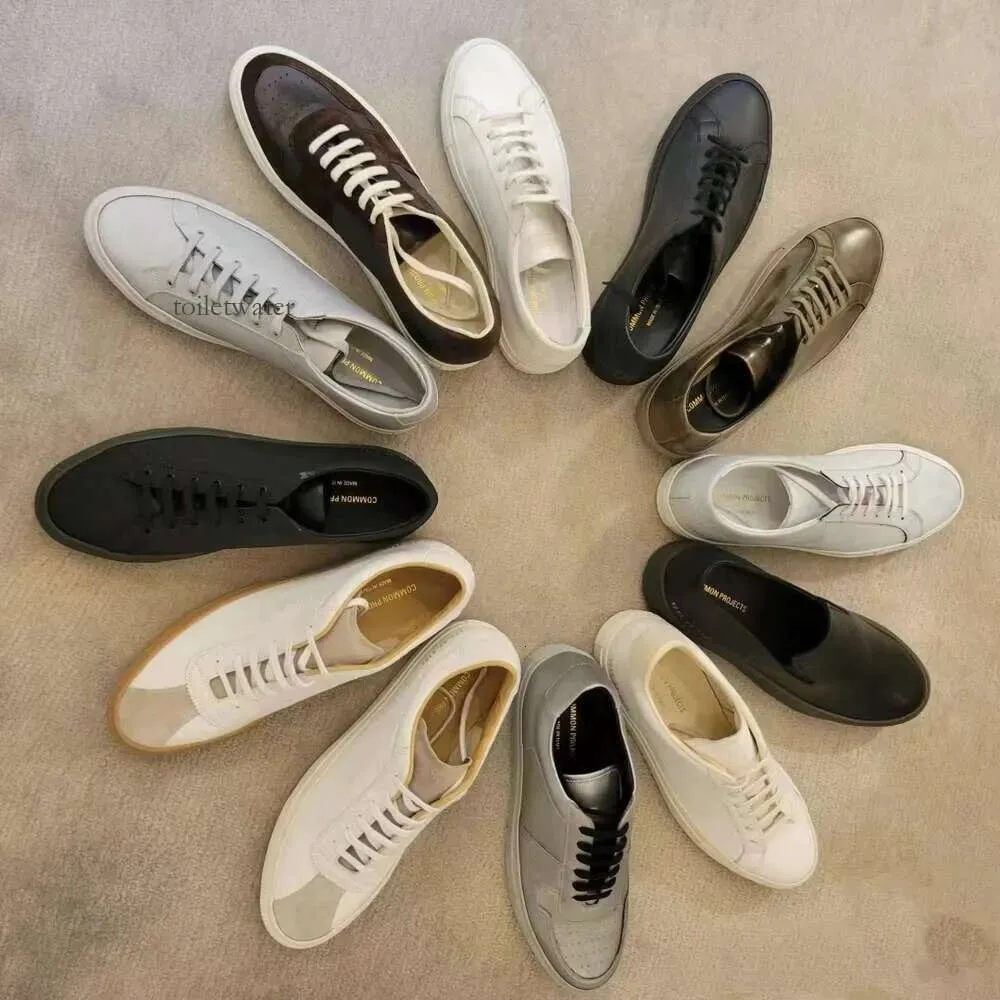 Commons projeta sapatos de designer sapatos tênis de sapatos clássicos clássicos de moda unissex de moda de moda de moda estilos paris man skate shotos comons- couros brancos sapatos casuais ws