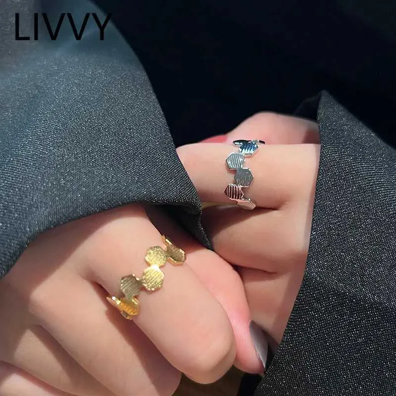 Band Rings Livvy Silver Irregular Geometric Circular Splicing Design Charming Fashion Ring Womens Retro Wedding Jewelry Gifts Q240427