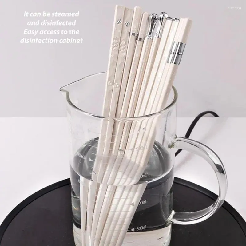 Chopsticks Premium Chopstick Material miljövänlig återanvändbar uppsättning för hemrestaurang Använd icke-halkfria huggpinnar Multipack