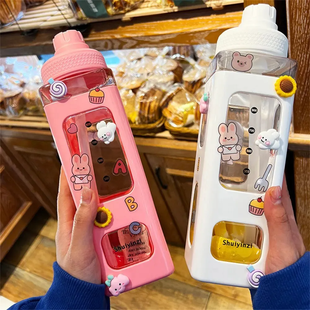 Kawaii Water Bottle With Straw 3D Cute Bear Sticker a Free Plastic Square Sippy Cup Poratable Drinkware 700ml 240418