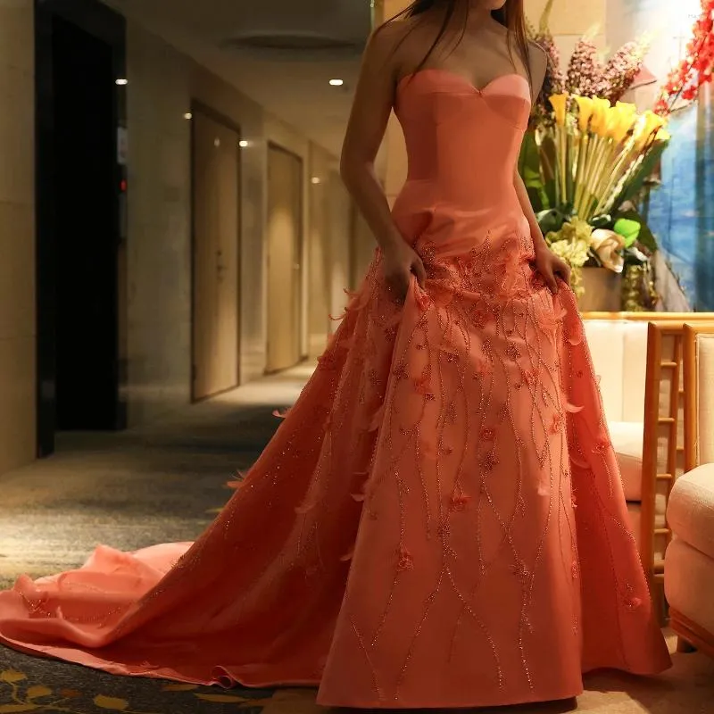 Partykleider Jancember Federn Dubai Korallen rosa Abend 3d Blumen Schatz Longe Frauen Hochzeit formelle Kleidung SZ470