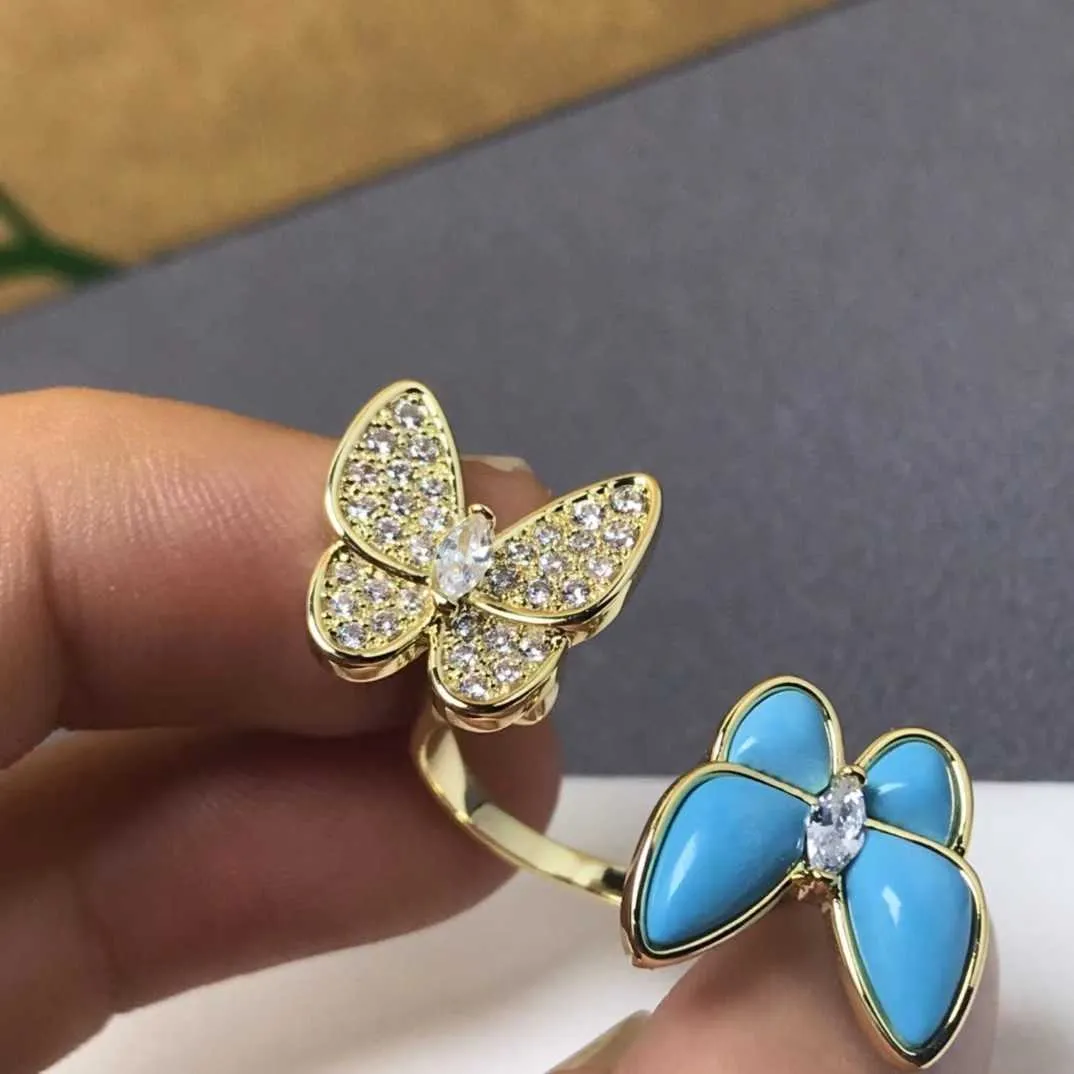 Modexperten empfehlen Ringschmuck High Butterfly mit Goldmodisch und personalisiert mit gemeinsamem Vnain