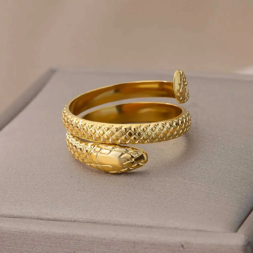 Anelli di nozze nuovi in anelli di serpente donne uomini inossidabile in acciaio in acciaio oro anello serpente vintage punk animale estetico gioiello regalo anillos mujer