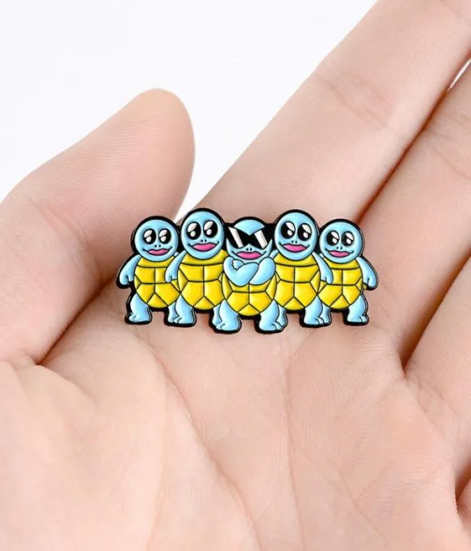 Giappone e Corea del Sud Trend creativo Jenny Turtle Animal Cartoon carino Anime Blue Turtle Occhiali da sole Accessori abbigliamento per spillo Pin6394983