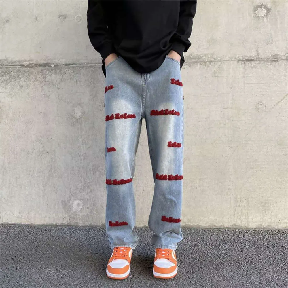 Amerikansk stil explosiva gatabyxor, manlig nischdesign, broderade brev raka benbyxor, vintage jeans