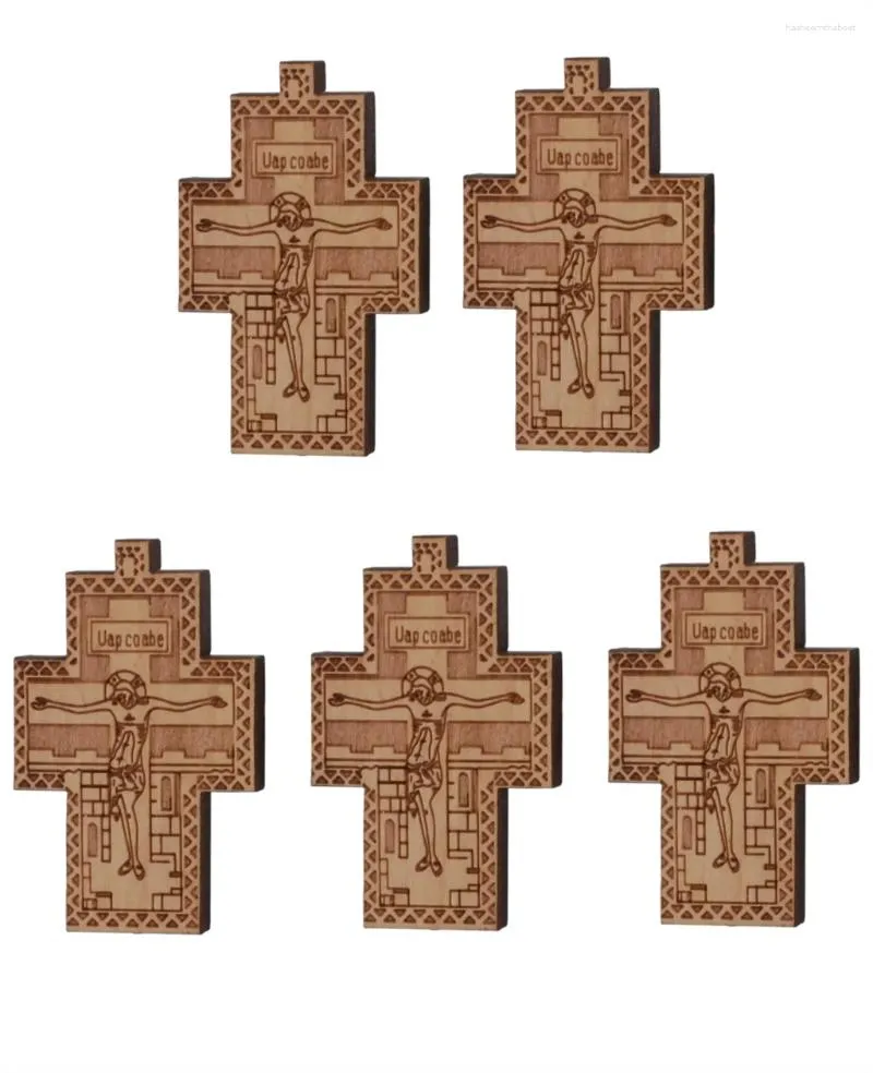 Colares pendentes diyalo 5pcs cristãos antigos pingentes de madeira crucifixo Jesus ornamentos feitos à mão para jóias de colar de bricolage