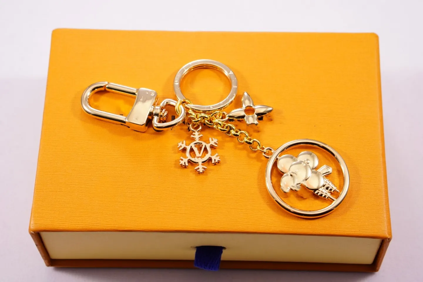 Chave de designer Women W Women V Letters Keychain Carteira Top Llavero Car Chain Chain Chain Buckle Jewelle