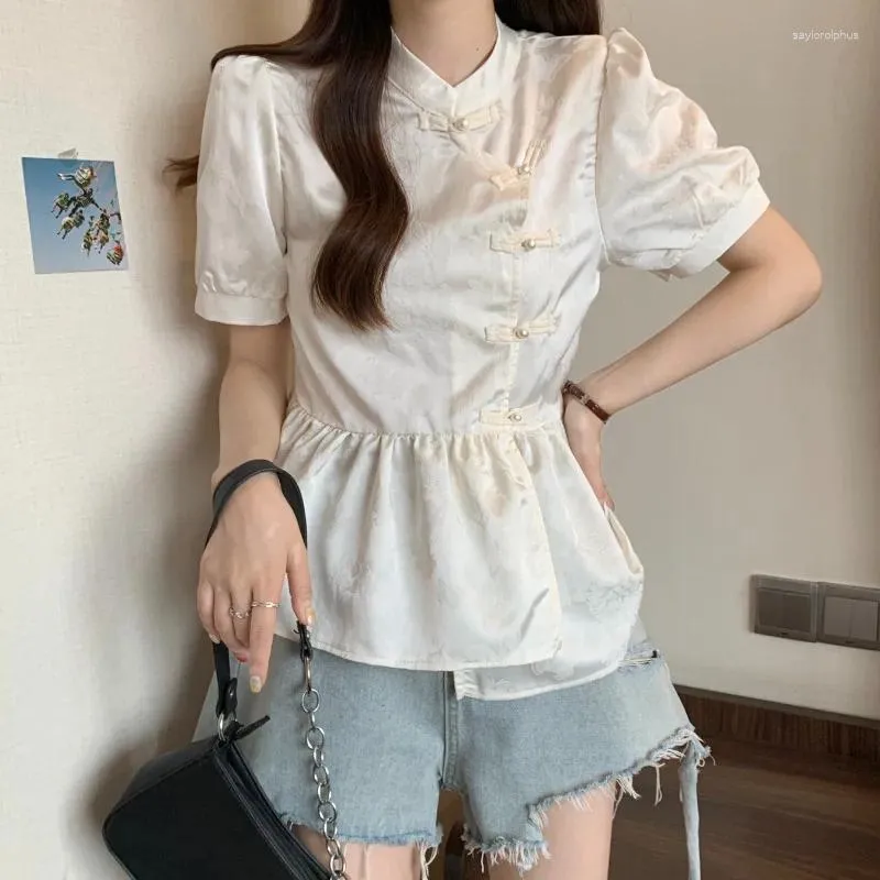 Blouses pour femmes miiiix 2024 Summer une chemise de design unique chinois Bouton Souchée couche à manches à bulles