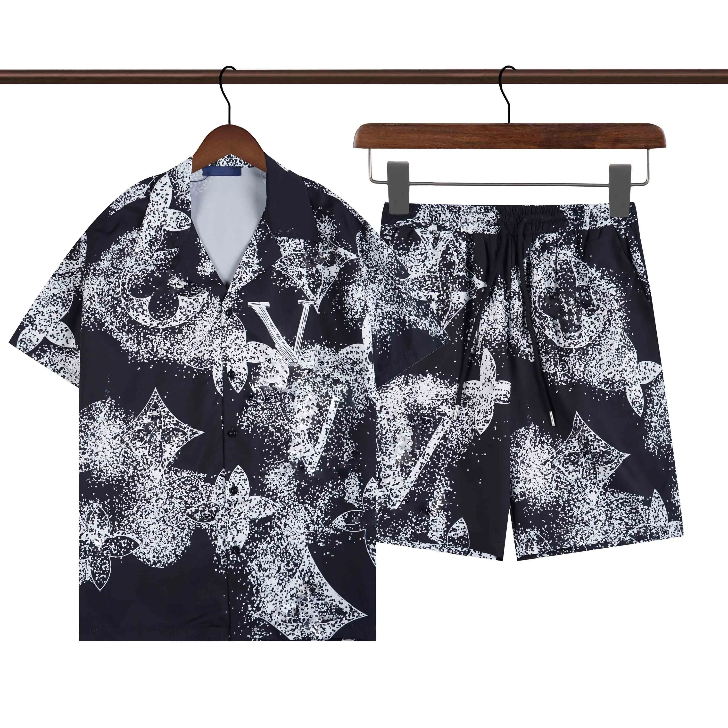 Camisas de diseñador de verano para hombres Fashion Hawaii Floral Impresión Camisa casual Hombres Mujeres Fit Slim Manga corta Ropa de playa