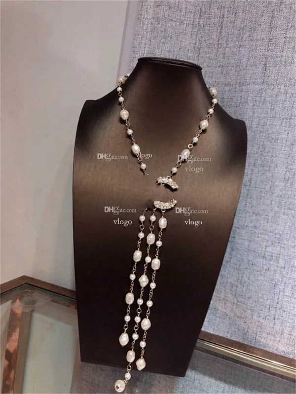 Kvinnors tröja kedja hänge halsband chanells smyckesdesigner lyx c logotyp höst och vinter choker cclies pearl diamant long-chain 7541