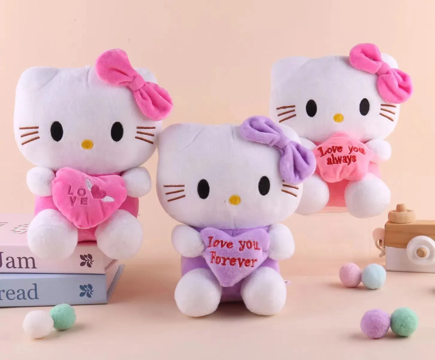 Dessin animé kawaii chaton jouet en peluche amour fraise chaton griffe machine petit cadeau en gros