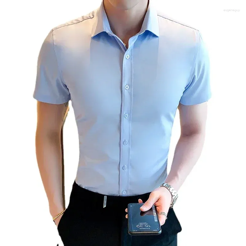 Camisas de vestido masculinas camisa de manga curta de verão de verão, versão coreana de negócios casual masculino mano e bonito moda de cor sólida tops