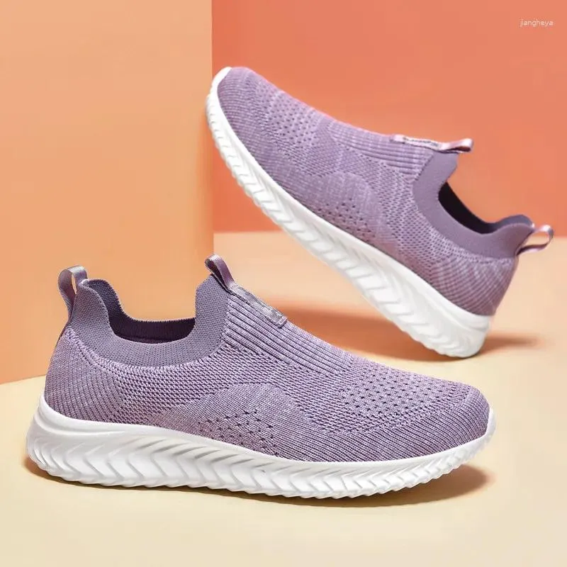 Chaussures décontractées Unisexe Running Mesh Slip-On Sneakers Light Femmes Breffable Cushion Men Aale