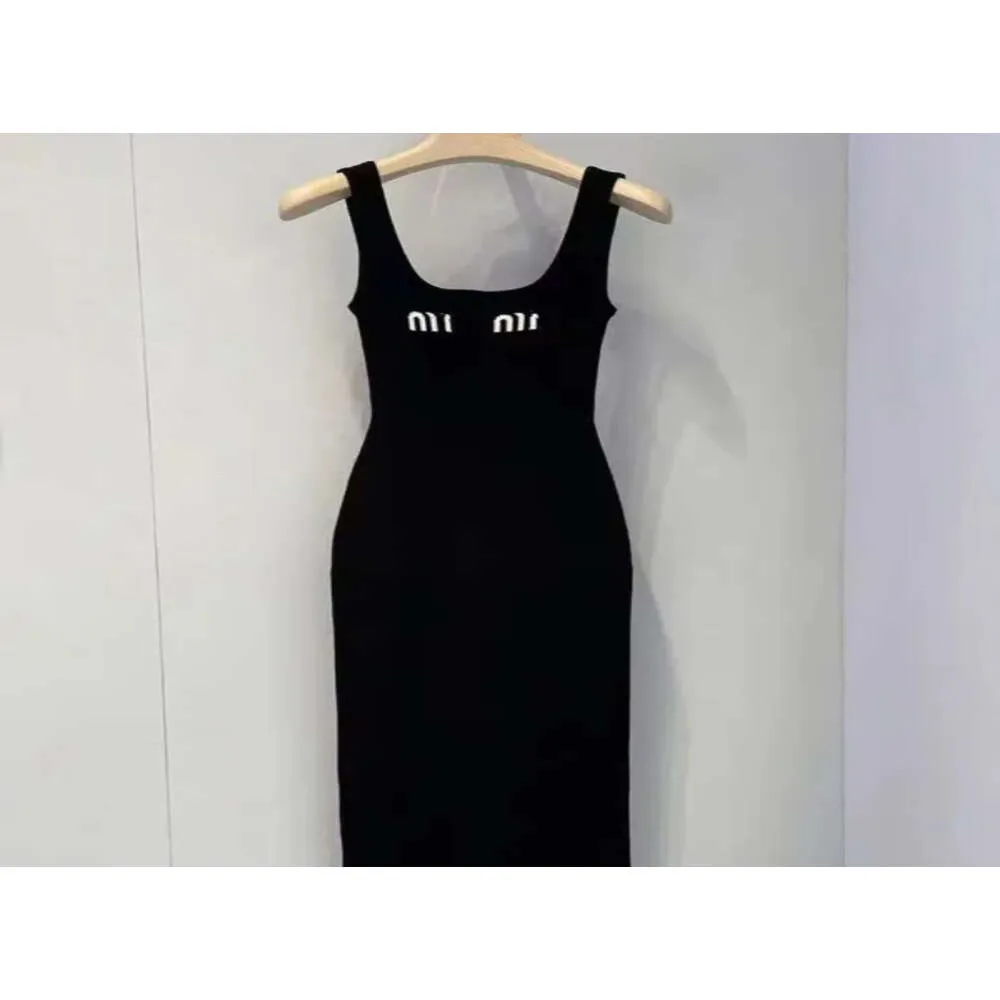 Vestidos casuais femininos sem mangas impressos mui mui colar