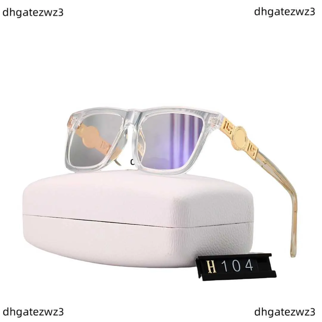 2023女性と男性のためのトップデザイナーの豪華なサングラス眼鏡屋外の色合いビッグスクエアフレームファッションクラシックレディサングラスミラー品質104