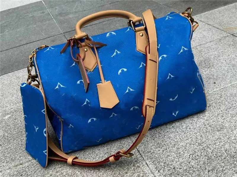 Designer Luxury P9 Bandoulier 40 M24418 Blue Lambskshin Lining Naam Tag Key Bell Inside Zip Pocket Lambskin Lederen 7a Best Kwaliteit Handtas TOTE