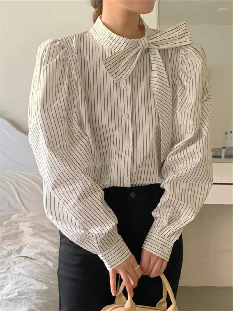 Blusas para mujeres Kitty Chic Stripes Shirts Mujeres Elegante trabajo de trabajo delgado manga completa primavera 2024 Oficina Lady Loose High Street