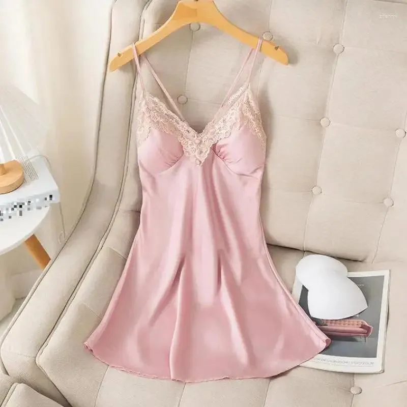 Momento de sono feminino Sexy Nightgown Summer Rayon Chemise Nightdress Women Women Lace Nighty Lingerie Lingerie V Strap Sleepdress Nightwear