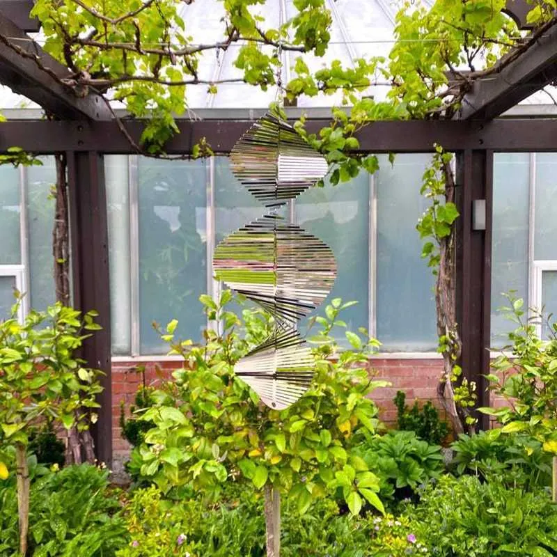 Garden Decoraties 3D Roterende windgongs Flip Spiral Pendant Patio Wind Spinner Bell voor huizentuinhangende decoratie Birdreflectoren
