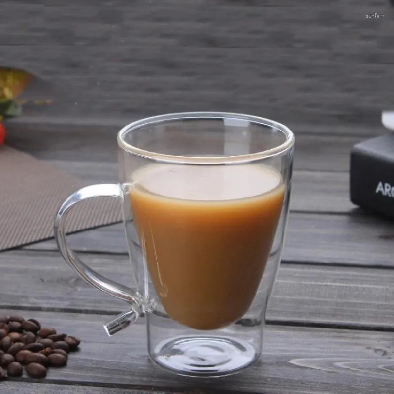 Verres à vin créatives 300 ml Double fond d'alcool pour café élégant tasses à tas à thé Tasse de lait avec manche