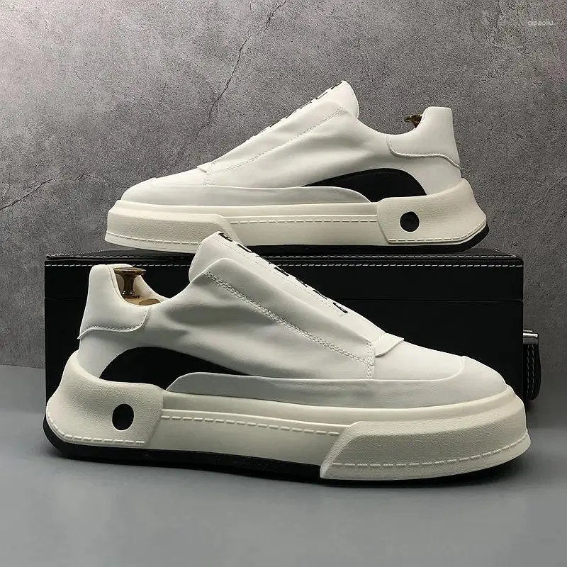 Casual schoenen lente klassieke Britse stijl ademende sneakers hoogwaardige ronde teen dikke bodem zakelijk rijden wandelende loafers q66