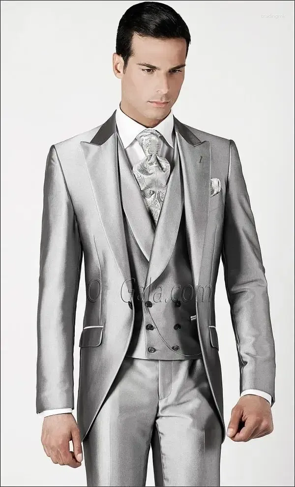 Costumes pour hommes Sliver italien Satin Prom Suit des hommes Double Breasted Wedding For Slim Fit 3 Pièces Custom Gentle Blazer Sets Groom Tuxedo