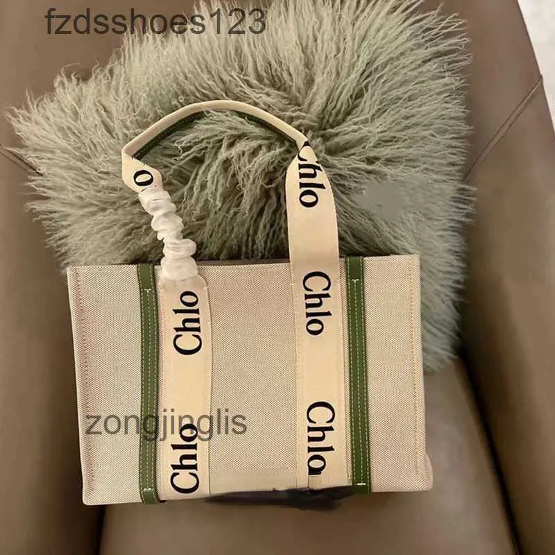 Japanse Tote Toes Hands Outlet 2024 Cloee Leisure Designer Bags Canvas Woody Bag Zomer Gedrukte brief Winkelen Grote capaciteit Fashio 011s