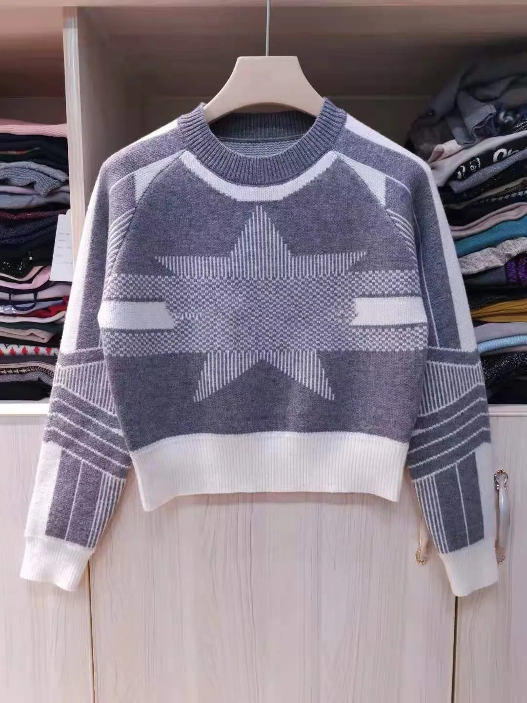 女性用カジュアルセーター、ファッショナブルな新製品、セーターウール