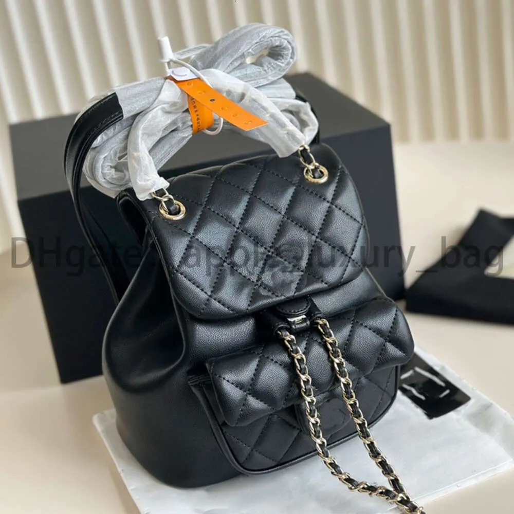 Handväska designer ryggsäck för kvinnor mode cc duma diamant mönstrad läderväska med högkvalitativ ha liten storlek metallkedja axelband väska bokväska nel 445566