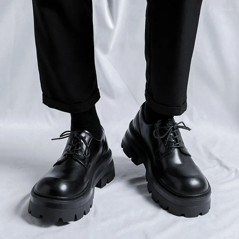 Casual skor andningsbara män japan karajuku koreansk stil streetwear plattform läder manlig affärsklänning kvadrat