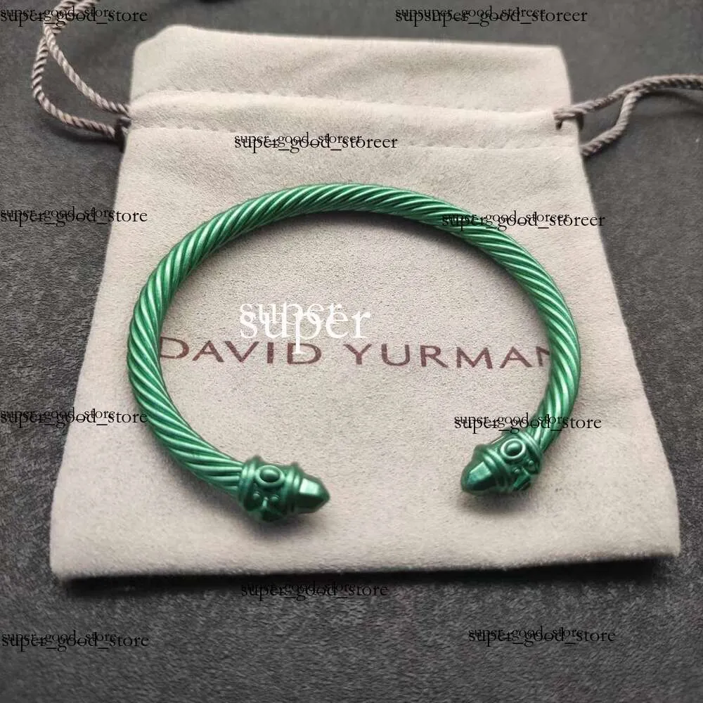 Nuevo 2024 DY Desginer David Yurma Joya Pulsera de calidad superior Simple y elegante Popular Ropio Ropio de moda Twisted Anillo de moda David Punk Jewellry David Size 2 631