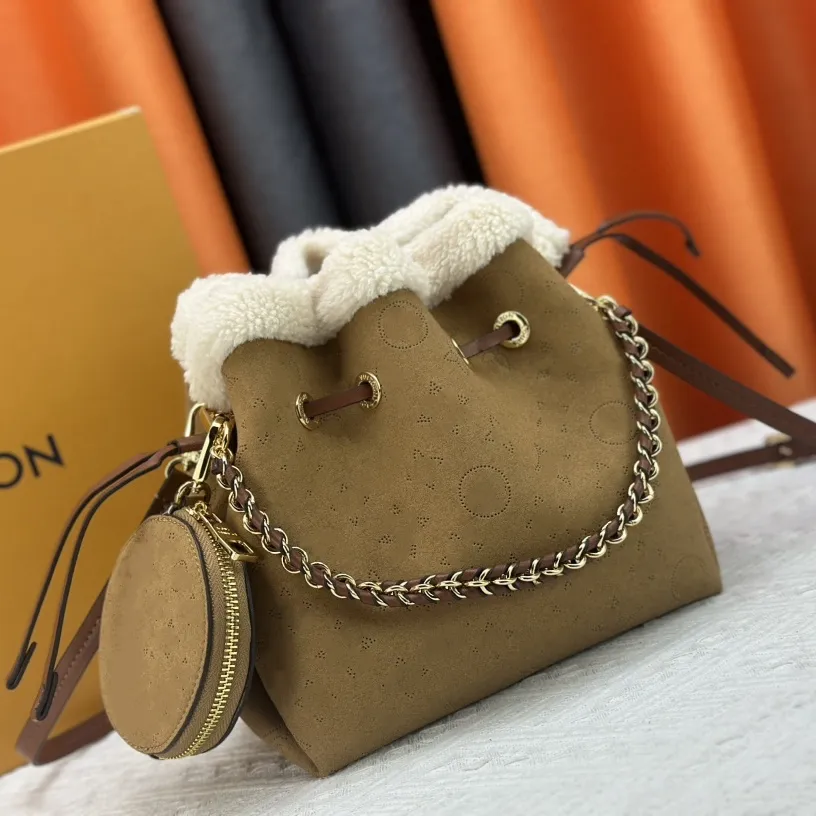 Women's Handbag Bag Set Bucket Bag Faux Fur Outdoor Daily Holiday Large Capacity