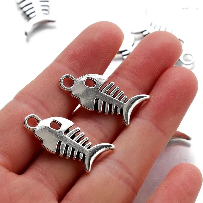 Charms 20st/Lot Tibetan Silverfish Bones Pendant för smycken som gör DIY örhänge armband hitta