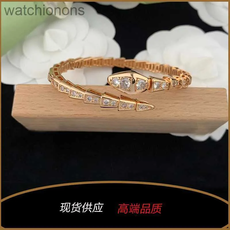 Hoog niveau originele Blgarry Designer Bangles Classic Diamond Studded Animalvormige armband met hoogwaardige holle slang gevormd in gevormd met merklogo