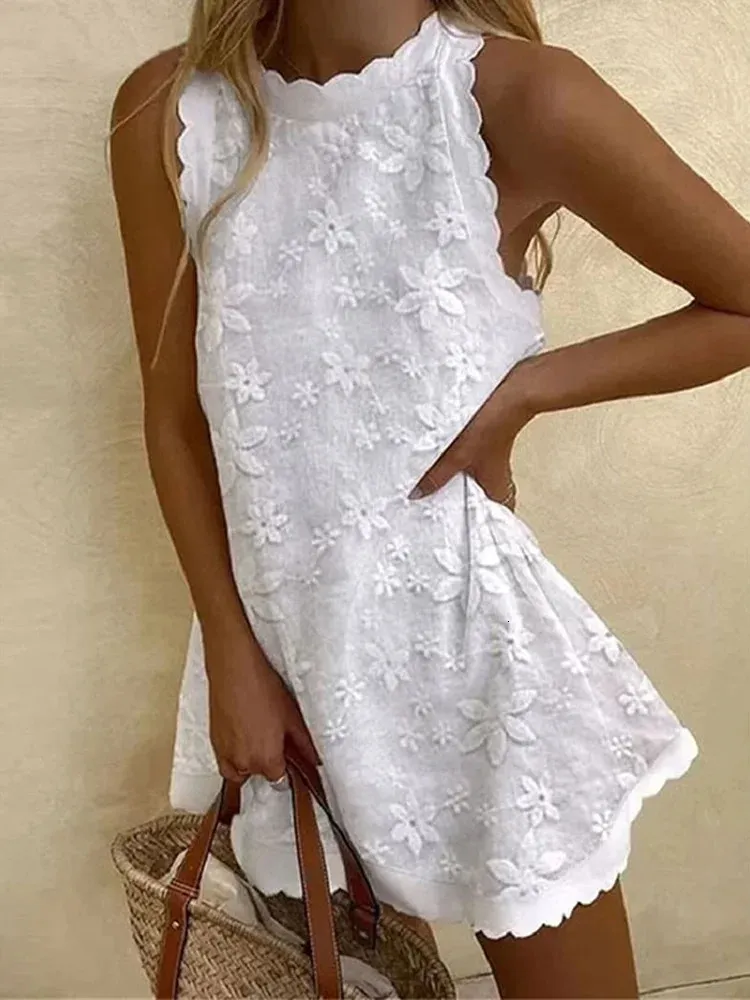 Dames bloemen borduurwerk mouwloze jurken 2024 zomer elegant o nek los chique mini jurk kant strand feest wit vestidos 240416