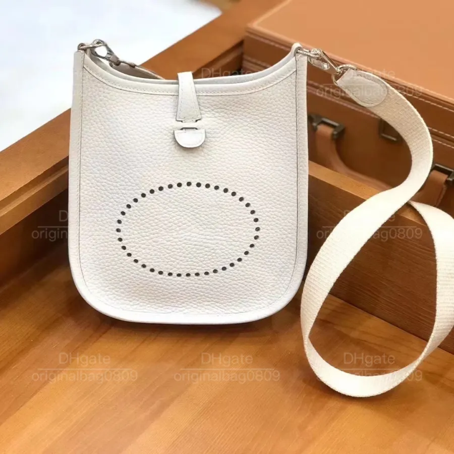 12A Top Quality Designer Shoulder Bags Classic Pure Color All Hand-made Wax Thread Sewn Original Real Leather Silver Buckle Embellished Luxury Shoulder Bags With Box.
