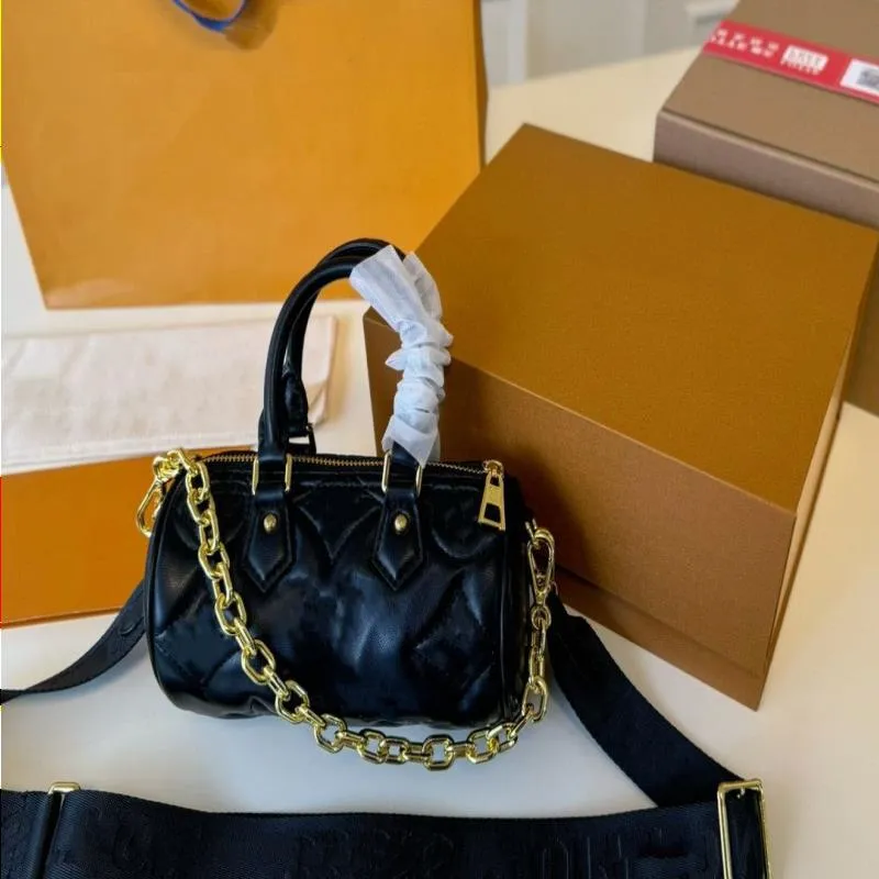 24SS Femmes de luxe de luxe mini sac d'oreiller sac à main pour sac à main sac à main pour sac à main