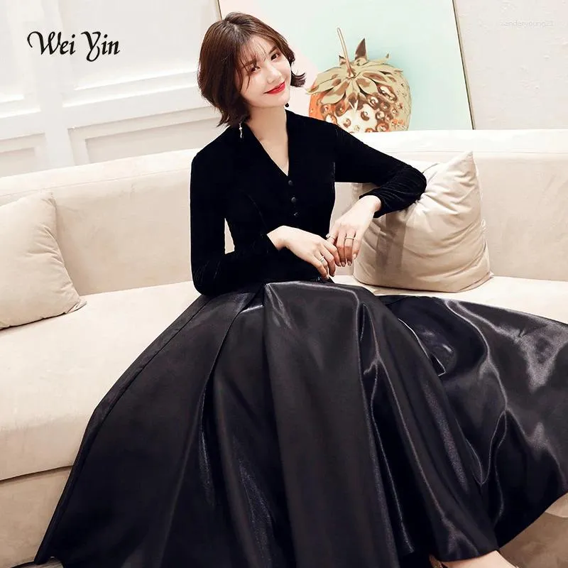 Robes de fête wei yin soir en velours noir 2024 Sexy à manche en V V vintage Formal pour les femmes WY1547