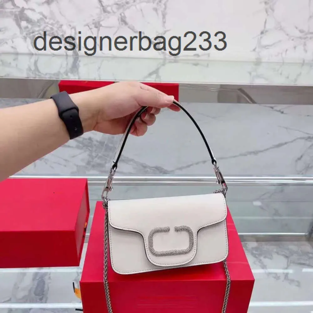 Water Purse Armpit Shoulder Single Chain Designer Flip Loco New Design Bag V-shaped Buckle Diagonal Magic Valeenttino Stick Square Bags 24 2RHA