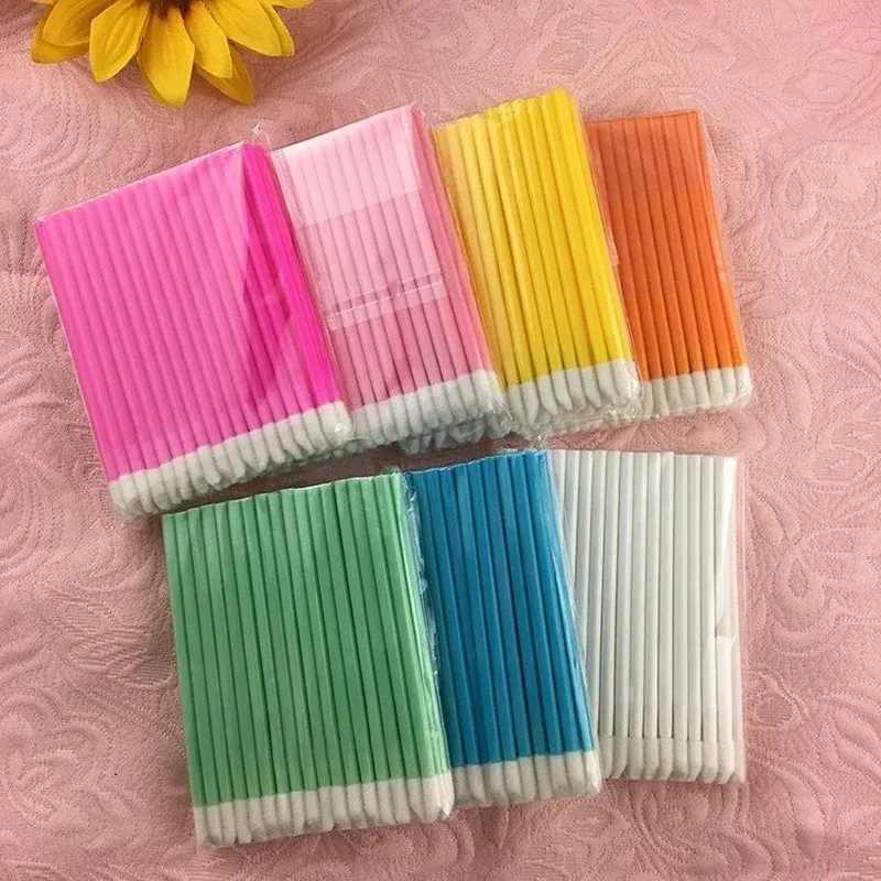 50pcs Maquillage jetable Brosse à lèvres Brosse à lèvres Gloss Wands Applicateur MAKEUPS BROSSES LIP PORTABLE EXTENCE COSMETIC BEAUTY TOOL