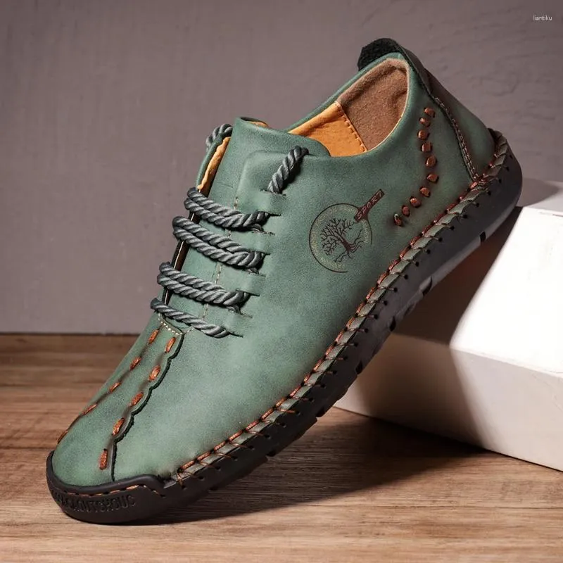 Casual skor handgjorda läder män design sneakers man bekväma loafers mockasins körsko