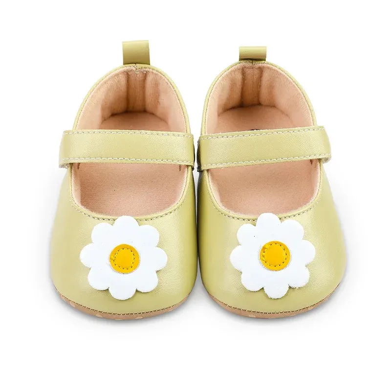 Autumn Flora Bowknot Baby Girls First Walkers fashionabla mjuka botten småbarnskor 018 månader 240425